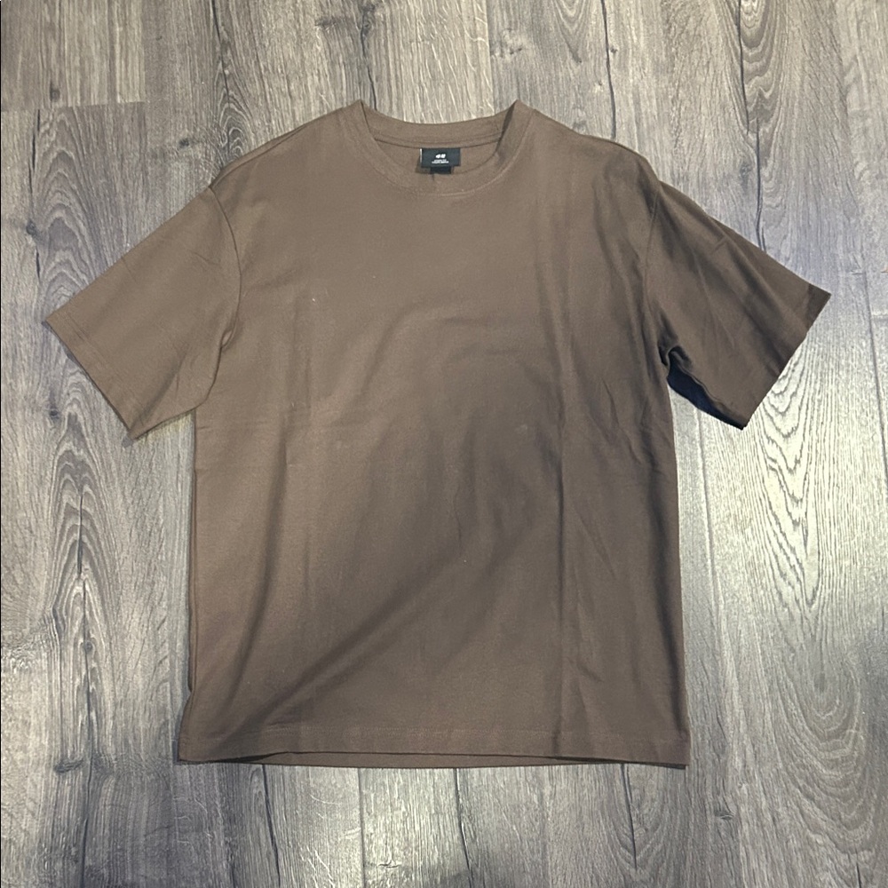 H&M Men's Chocolate Brown Short Sleeve Tee